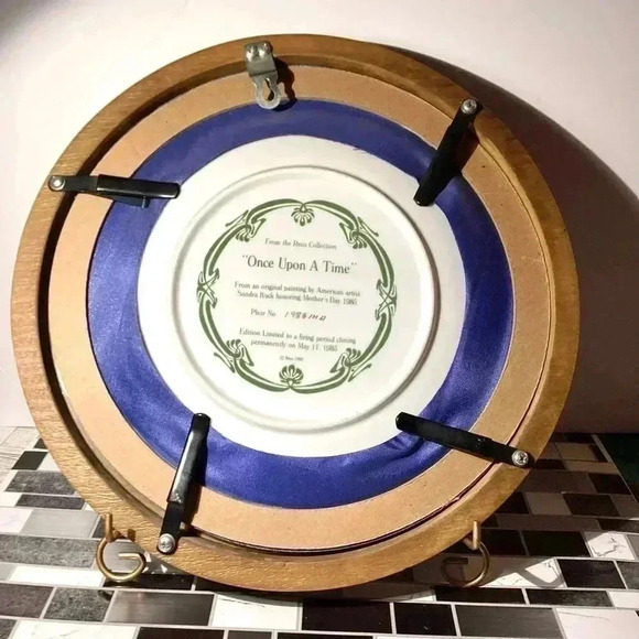 Once Upon A Time Collector Plate Sandra Kuck Mothers Day 1985 Reco Signed - Picture 3 of 5